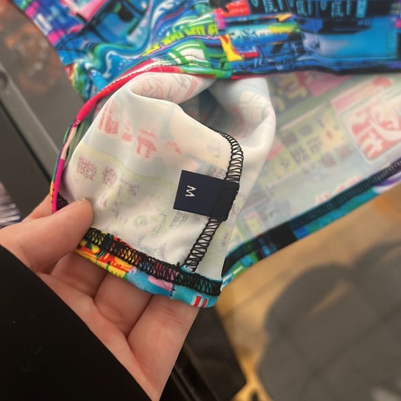 Brand new from RWMG - size M crop top in limited edition print 🩵✨ - Picture 3 of 7